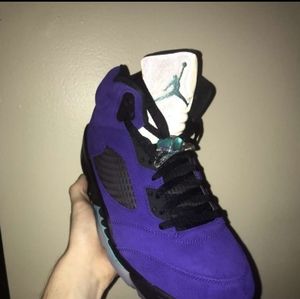Jordan retro 5 grapes